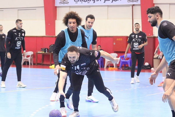 منتخب مصر يختتم تدريباته قبل السفر للمشاركة في بطولة إفريقيا لليد